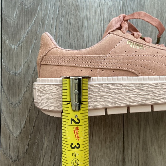 Puma Suede Platform Trace Win Shoes | Medium Pink - Picture 9 of 9
